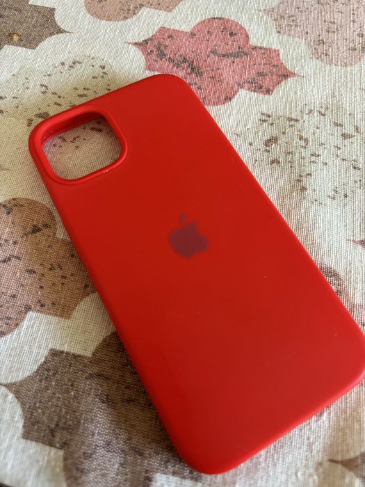 Калъфи за iphone 13