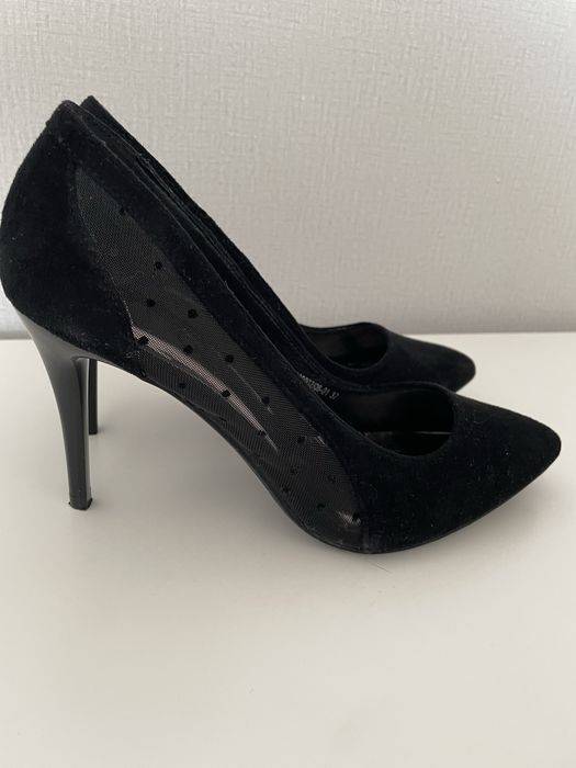 Продам со СКИДКОЙ!!! Черные шпильки betsy