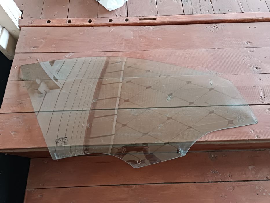 Lasetti Gentra ong Tomon oynasi Пассажир томон