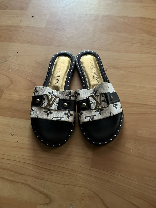 Продам женские башмаки