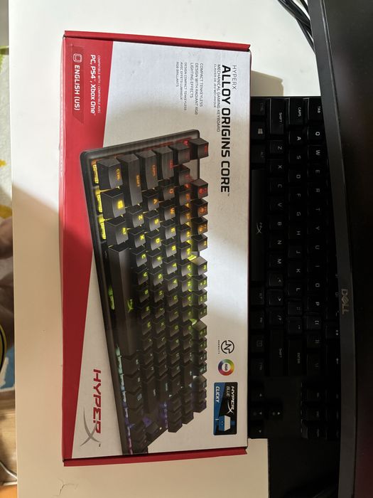 Vand tastatura mecanica hyperx alloy origins 75% seitchuri albastre