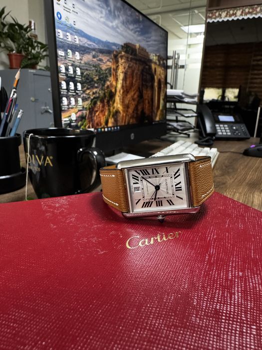 Часы Cartier Tank Must XL