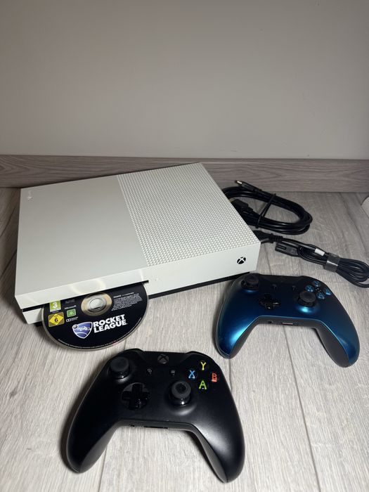 Xbox ONE S 2 controllere+jocuri