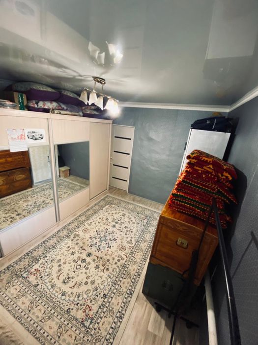 Үй сатылады,4 бөлмелі,доссор