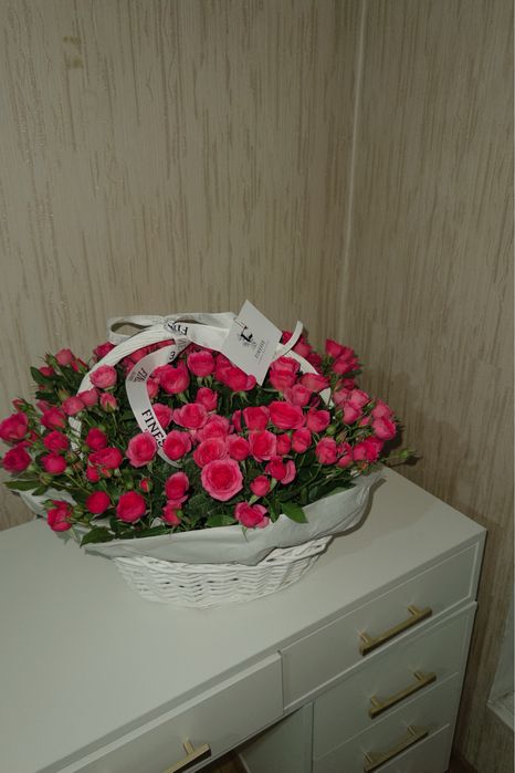 кустовые розы свежие