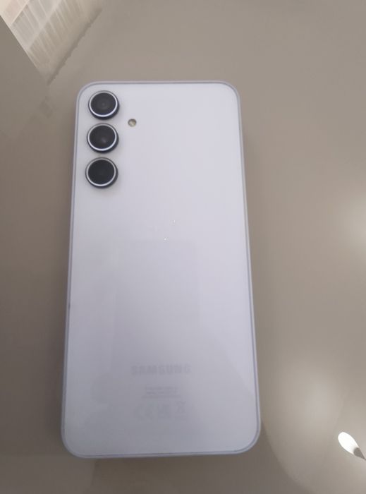 SAMSUNG Galaxy A35
