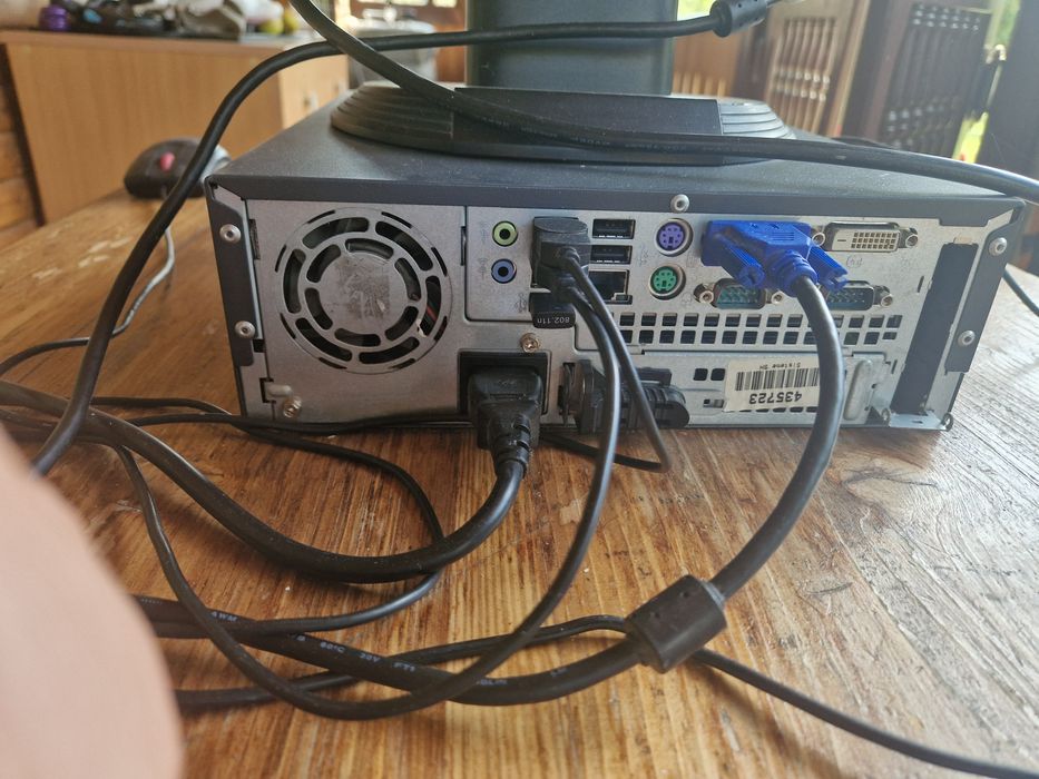 Vând sistem complet POS+sertar bani pentru  restaurant/bar/magazine