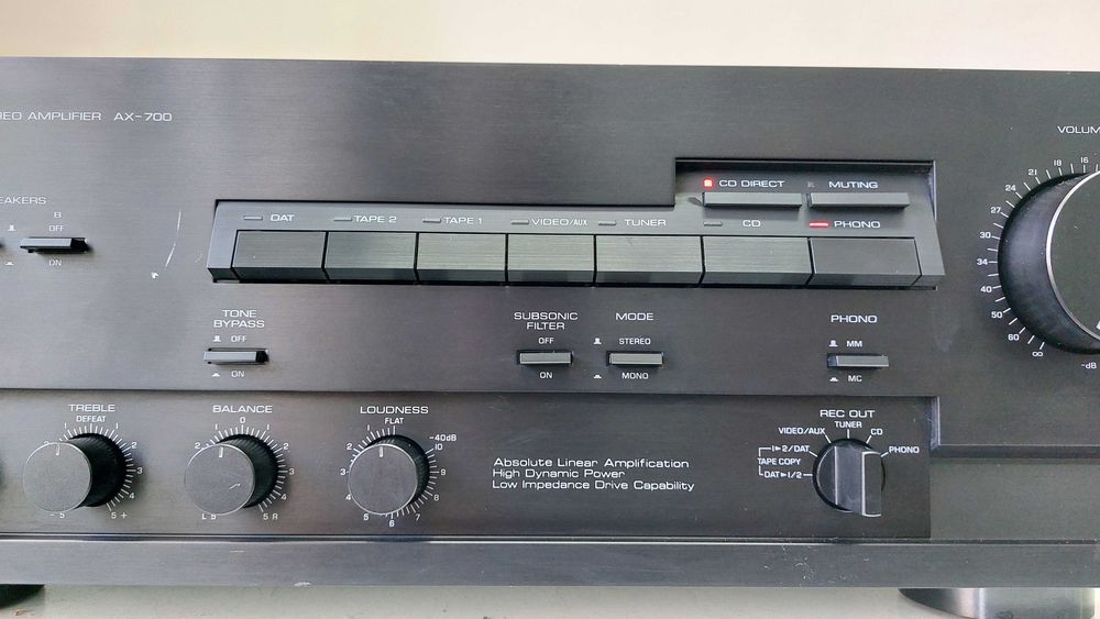 Yamaha AX 700 amplificator muzica statie made in Japan TOP colectie