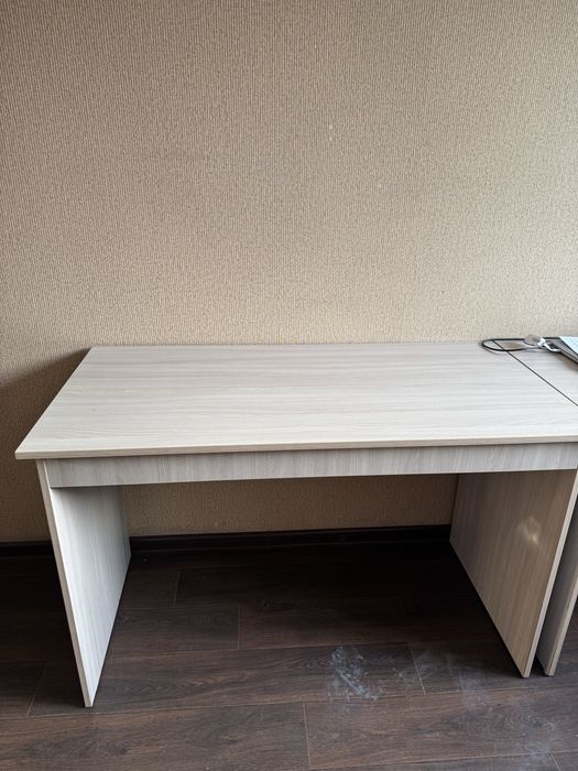 Стул 2 шт по 15 000тг новые в хорошем состоянии