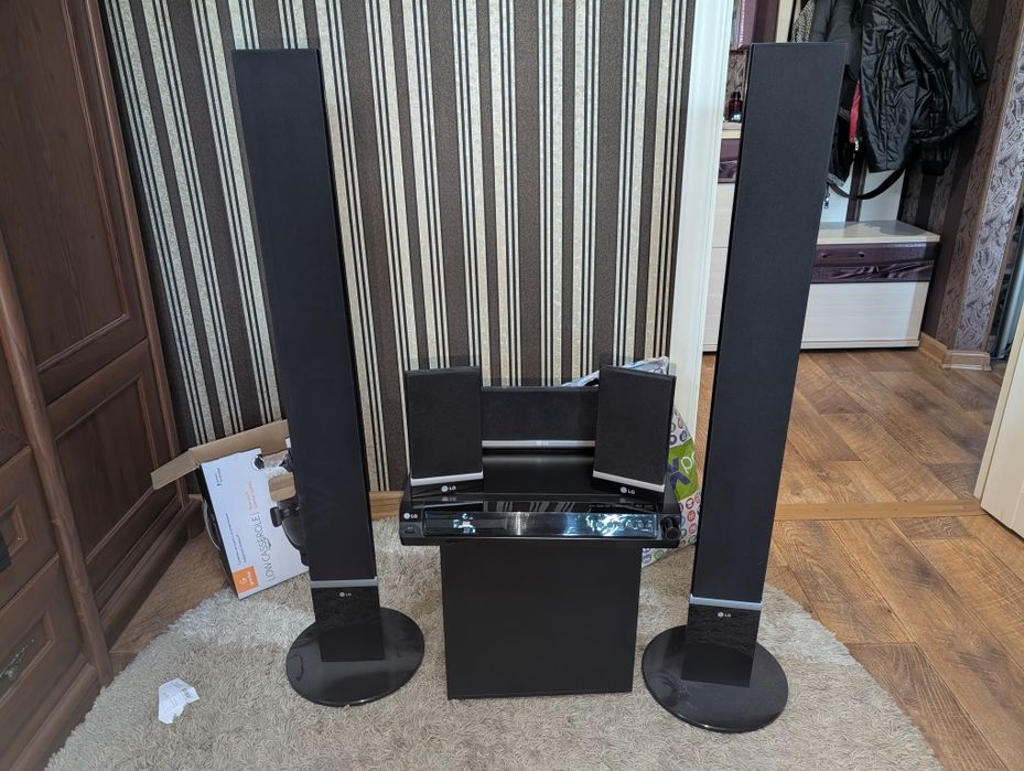 Домашний кинотеатр LG