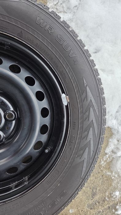 Set jante tabla Originale 5x114,3 cu cauciucuri iarna 215 65R16 Nokian