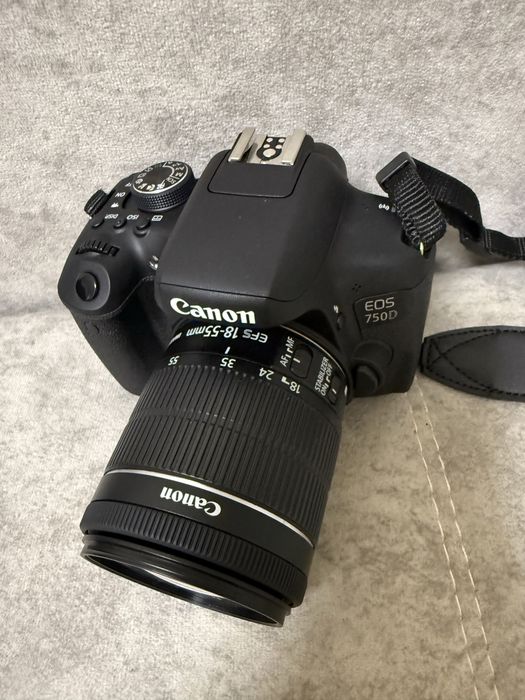 Фотоаппарат Canon EOS 750D