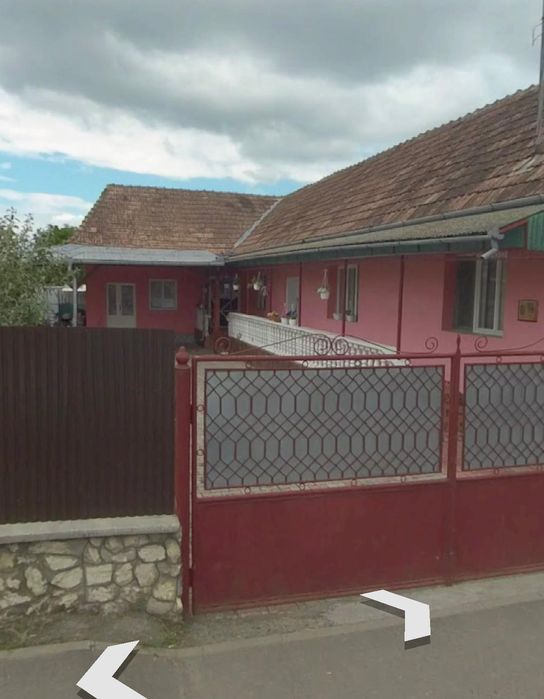 Casă de vânzare în Sângeorgiu de Mures str Salcamilor