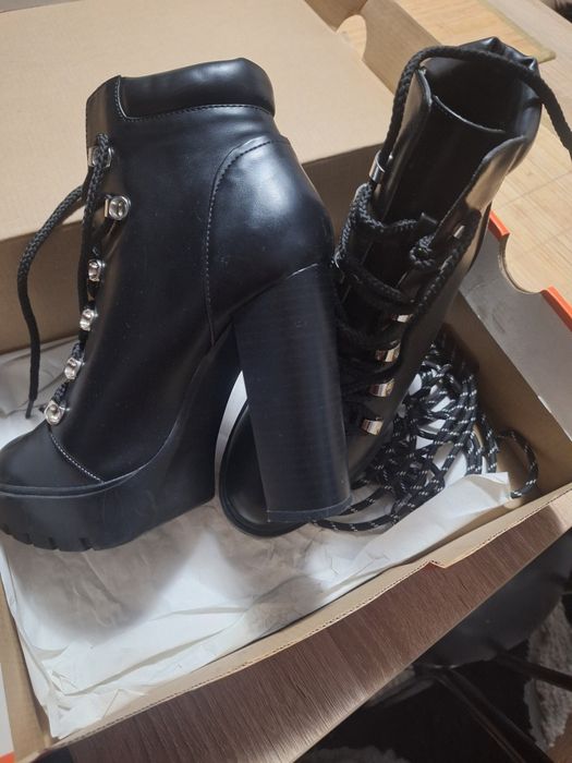 Ghete Zara marimea 36