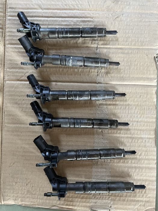 Injectoare Mercedes 3.0 diesel euro 5 (0445116 026)