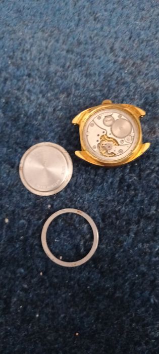 Ceas Bărbătesc, Cornavin