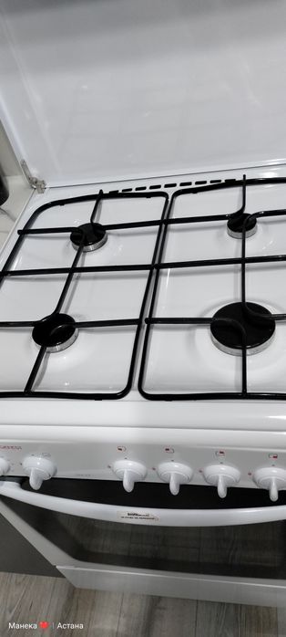 Продам газ плиту
