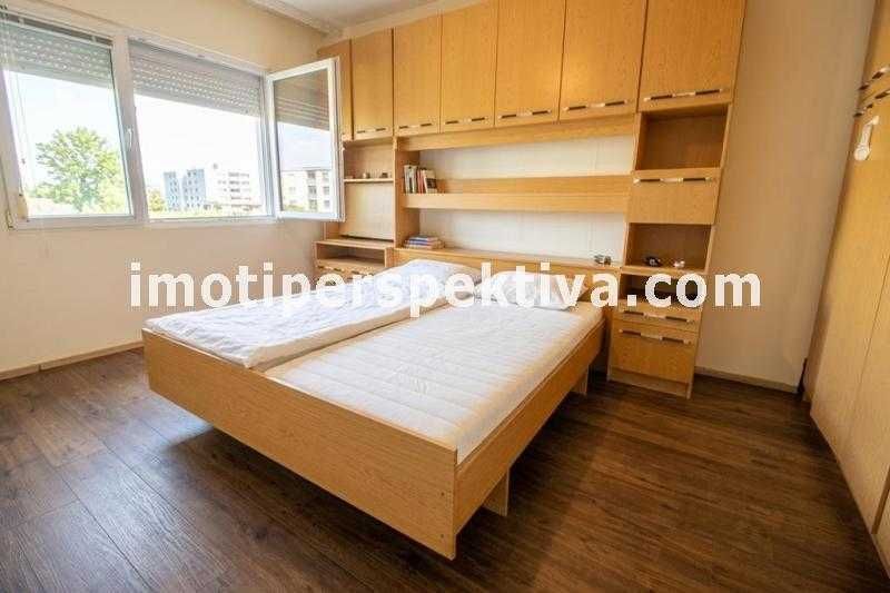 Продава се Тристаен апартамент в Пловдив, Христо Смирненски - 82 кв.м за 1793 €/кв.м - Снимка #3