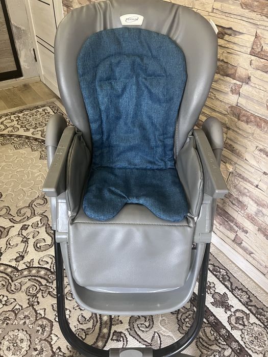 Стульчик для кормления.