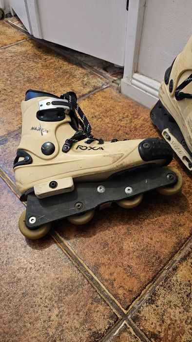 Vând role Roxa Magnum 42