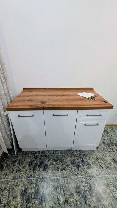 Продаётся кухонный гарнитур с техникой