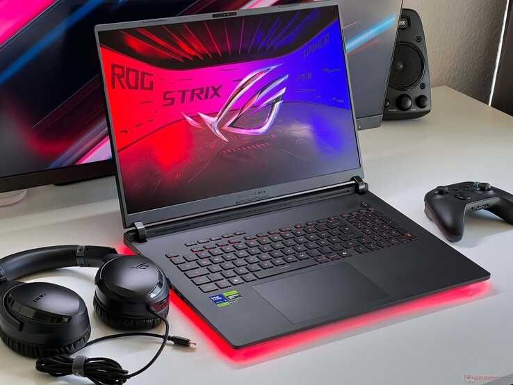 Laptop Gaming Asus ROG Strix SCAR 18 G835LX 2.5K Mini-Led 240Hz Ultra 9 275HX 64GB Nvidia RTX 5090 24GB 2TB