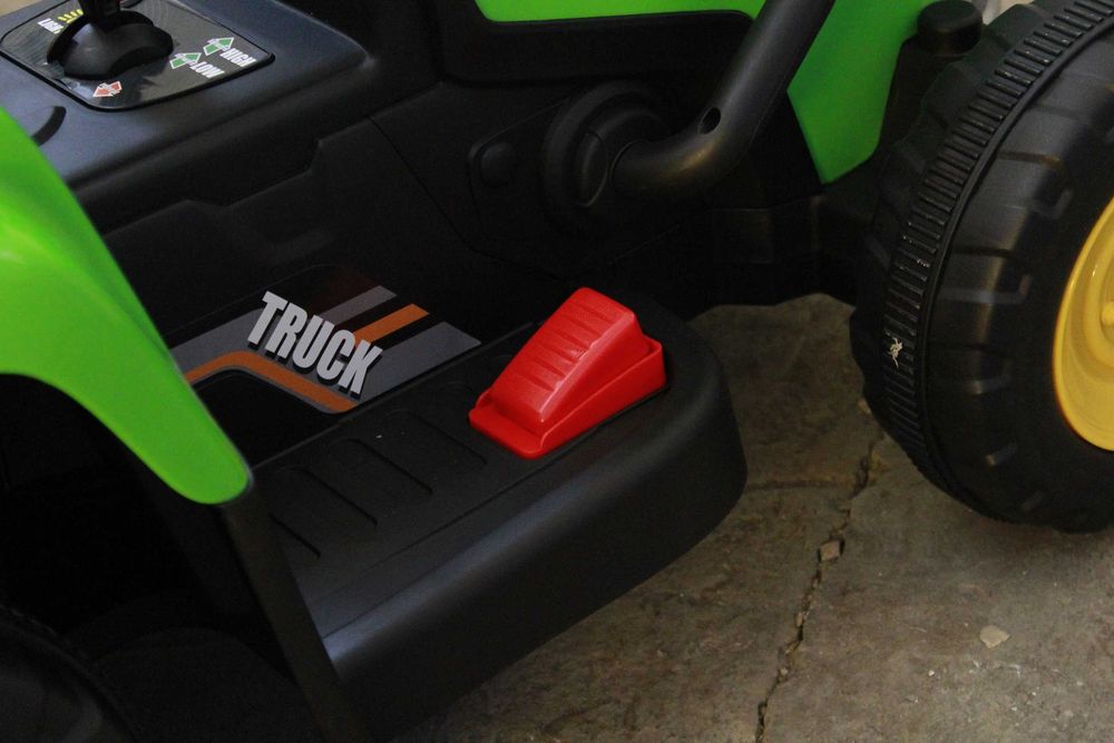 Tractoras electric Kinderauto BJ611 2x30W 12V cu remorca si RC Green