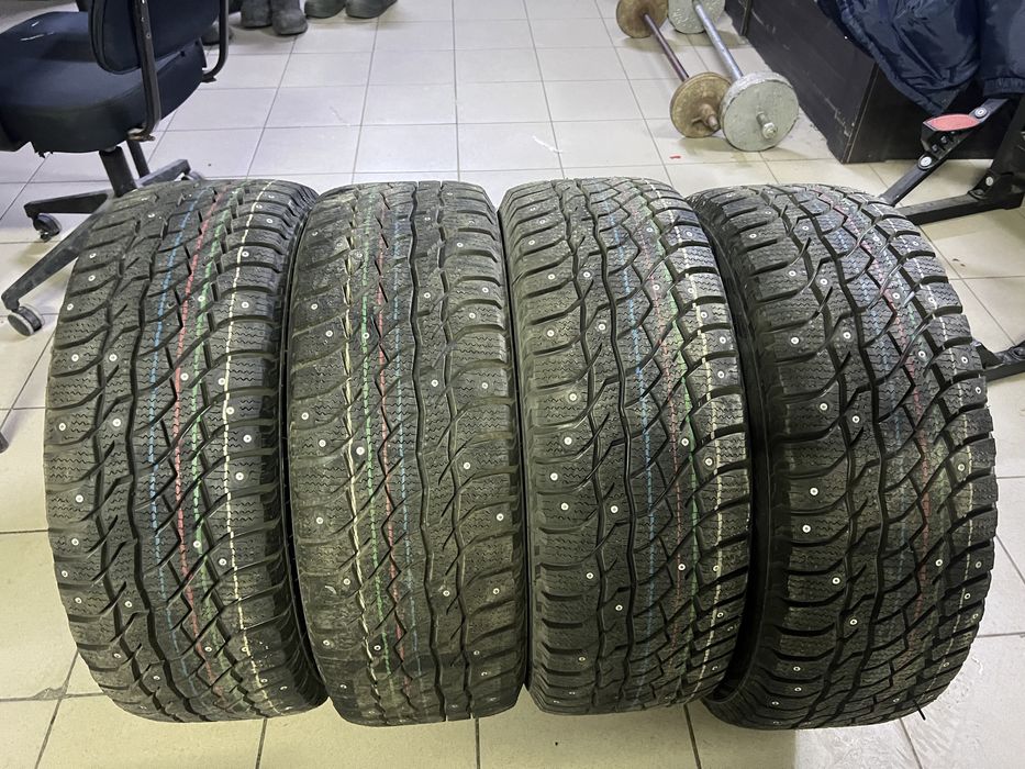 Продам резину Viatti!