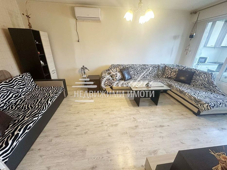 Продава се Двустаен апартамент в Търговище, Запад 2 - 71 кв.м за 1198 €/кв.м - Снимка #1