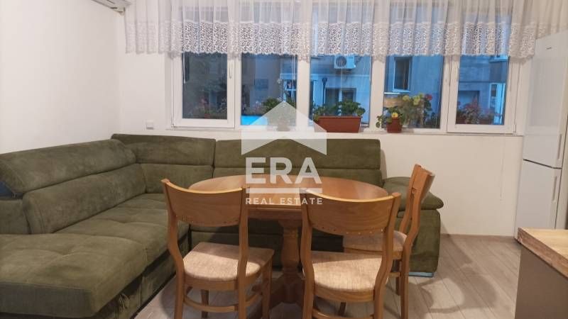 Двустаен обзаведен апартамент за продажба, в нова сграда в района на К