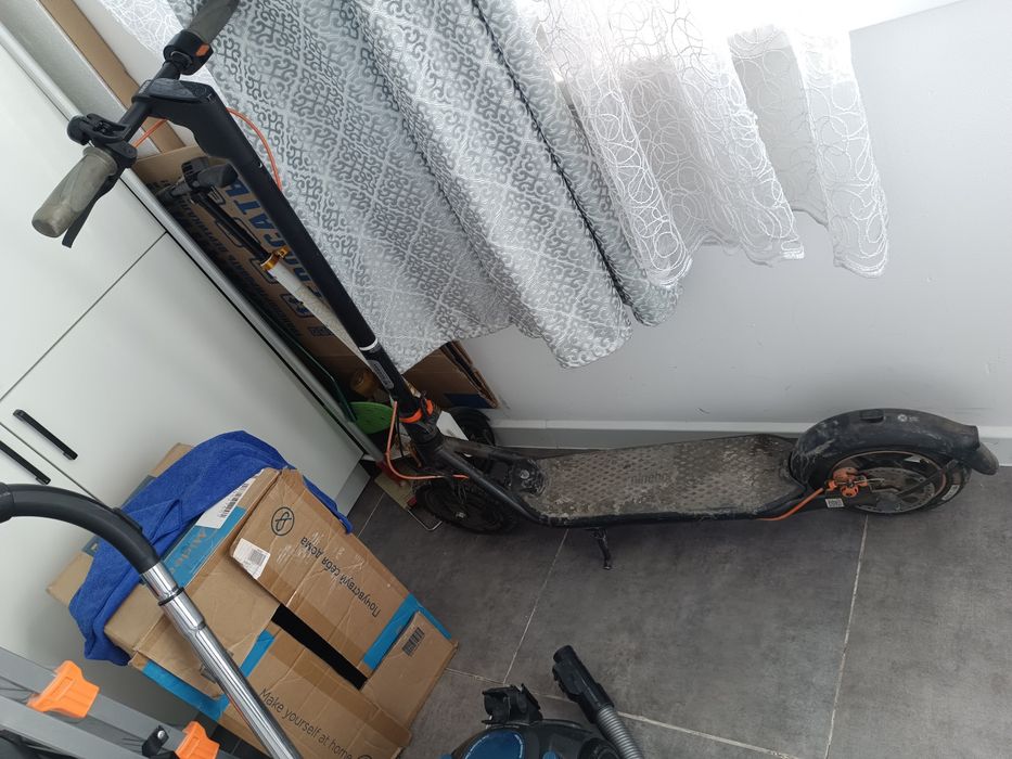 Продам электросамакат Nainbot