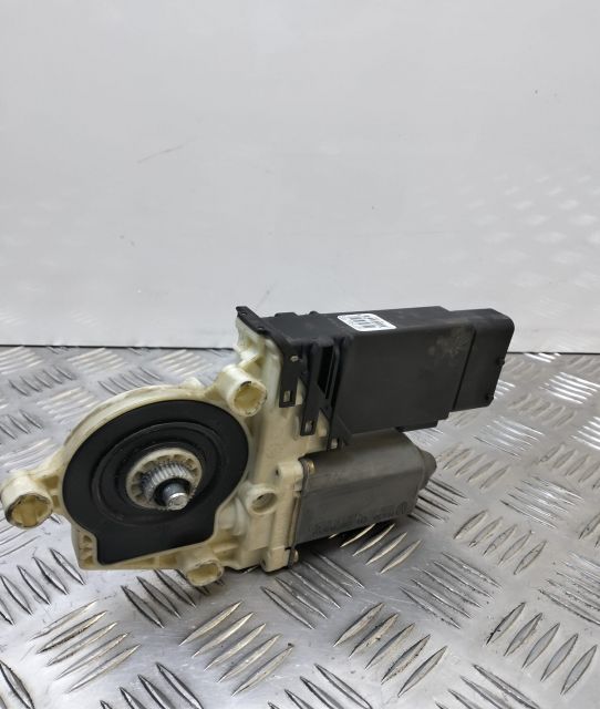 Motoraș macara  geam dreapta fata  101434203 Volkswagen VW Golf a 4-