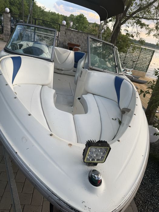 Vanzare barca Maxum 1800