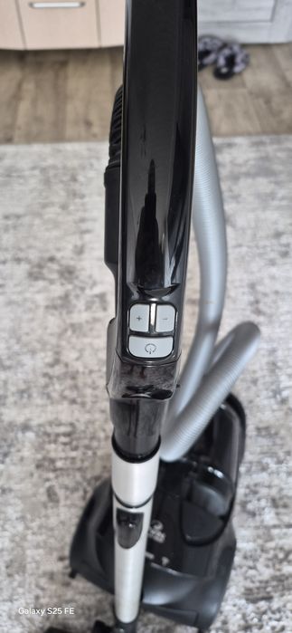 Пылесос SAMSUNG продам.