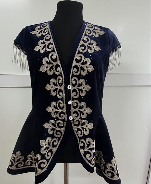 Тюбитейка в национальном стиле