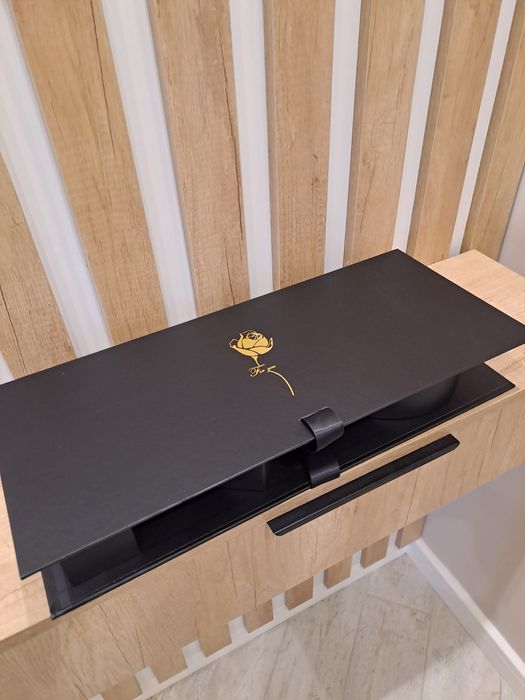 Продам новую коробочку для подарка