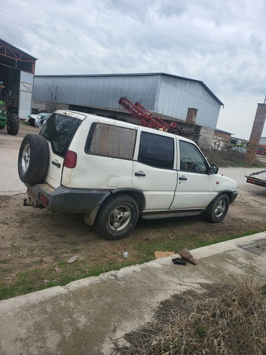 Нисан Терано 2.7Д  НА ЧАСТИ