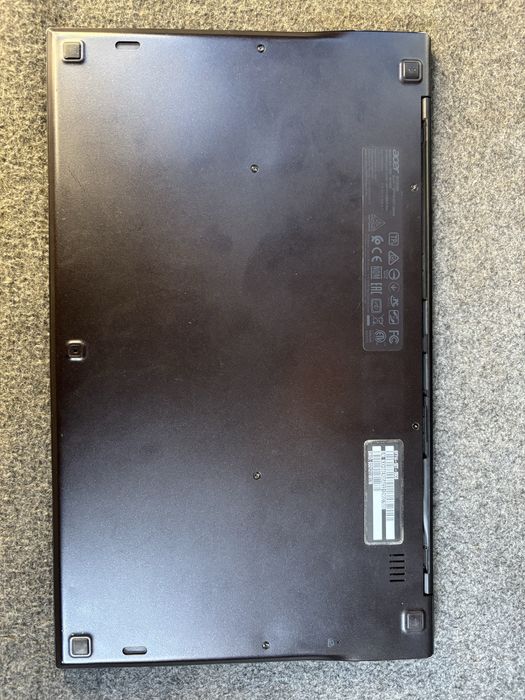 Продам ноутбук Acer Swift 7 SF714-52T