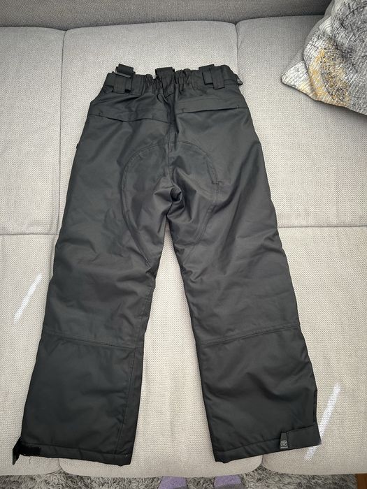 Детско яке и ски гащеризони