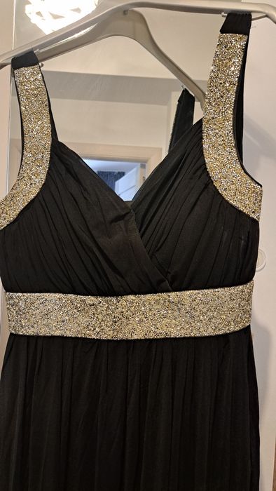 Vand rochie in stare buna