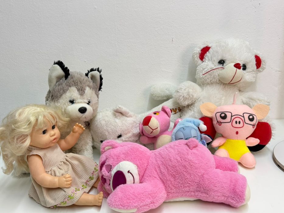 Продам все за 1500 игрушки все чистые