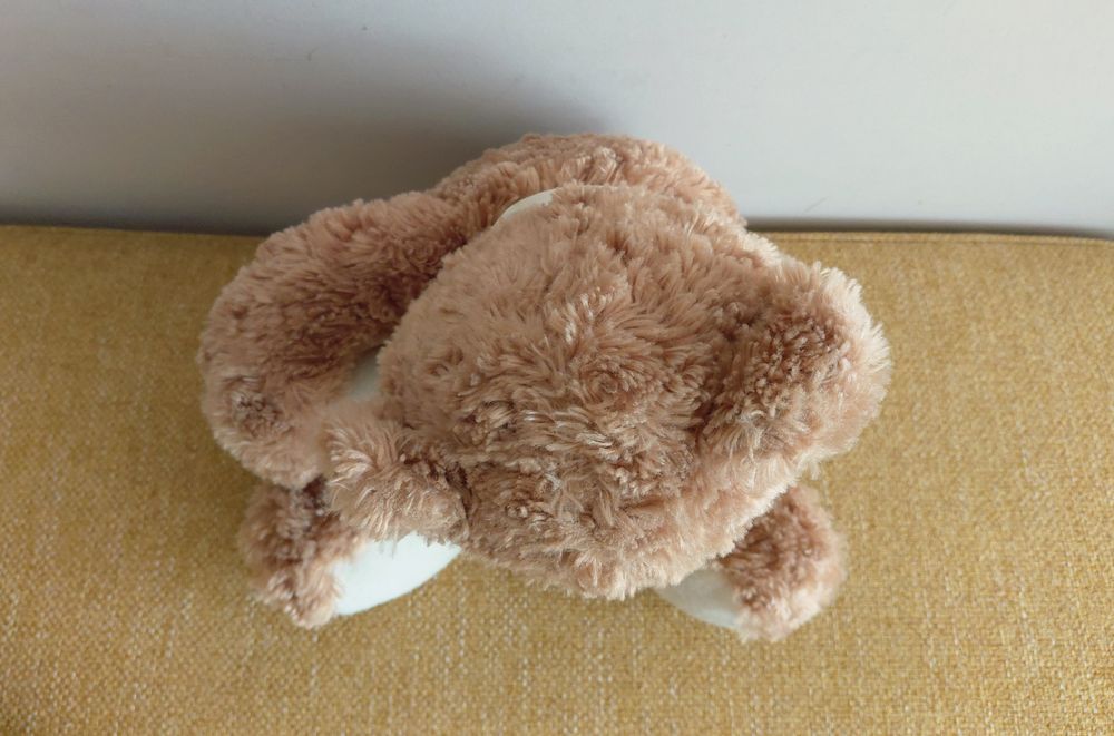 Плюшено мече с делва мед в кафяво, височина 28 см
Височина 28 см