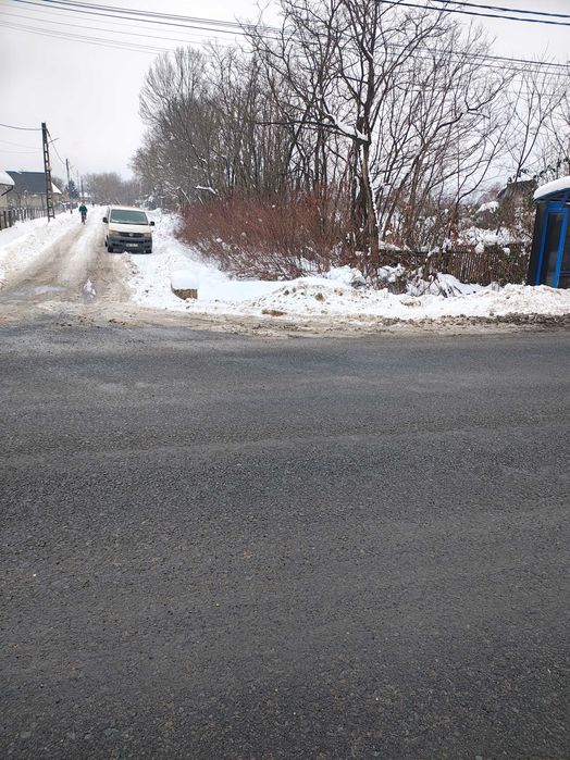 Teren de vânzare in comuna Pomi