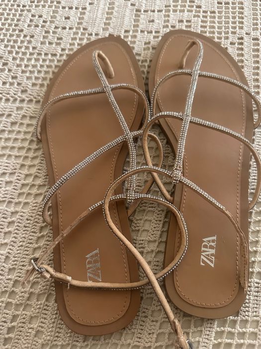Дамски сандали с камъчета Zara