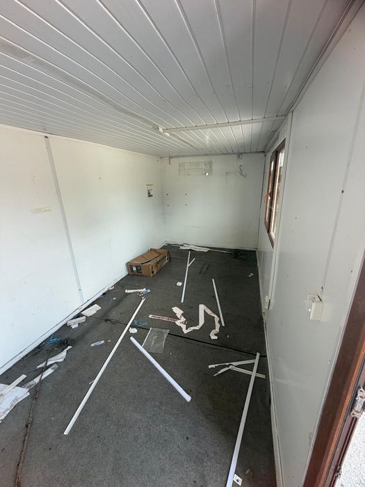 Vand sau schimb Container  metalic