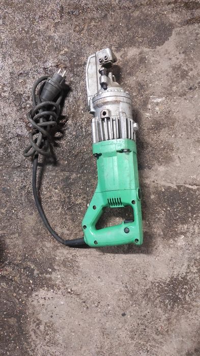 Masina hidraulica de taiat fier beton HITAKI BENDOF