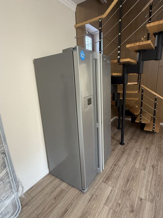 Холодильник Samsung Side-by-Side серебристый