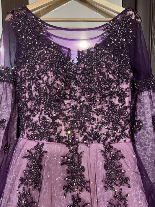 Платье вечернее пышное