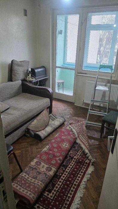 Centru 4 camere semidecomandat
