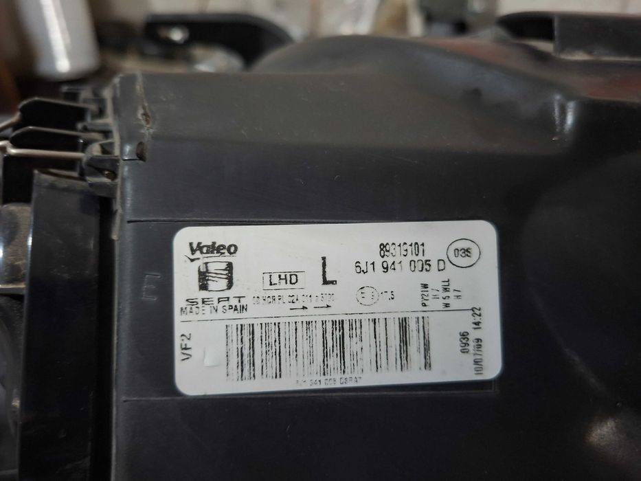 Фар ляв оригинален за Seat Ibiza IV /2008, 2009, 2010, 2011, 2012